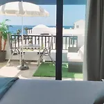 Casa Mykonos 1° Linea De Mar En Casa de Férias